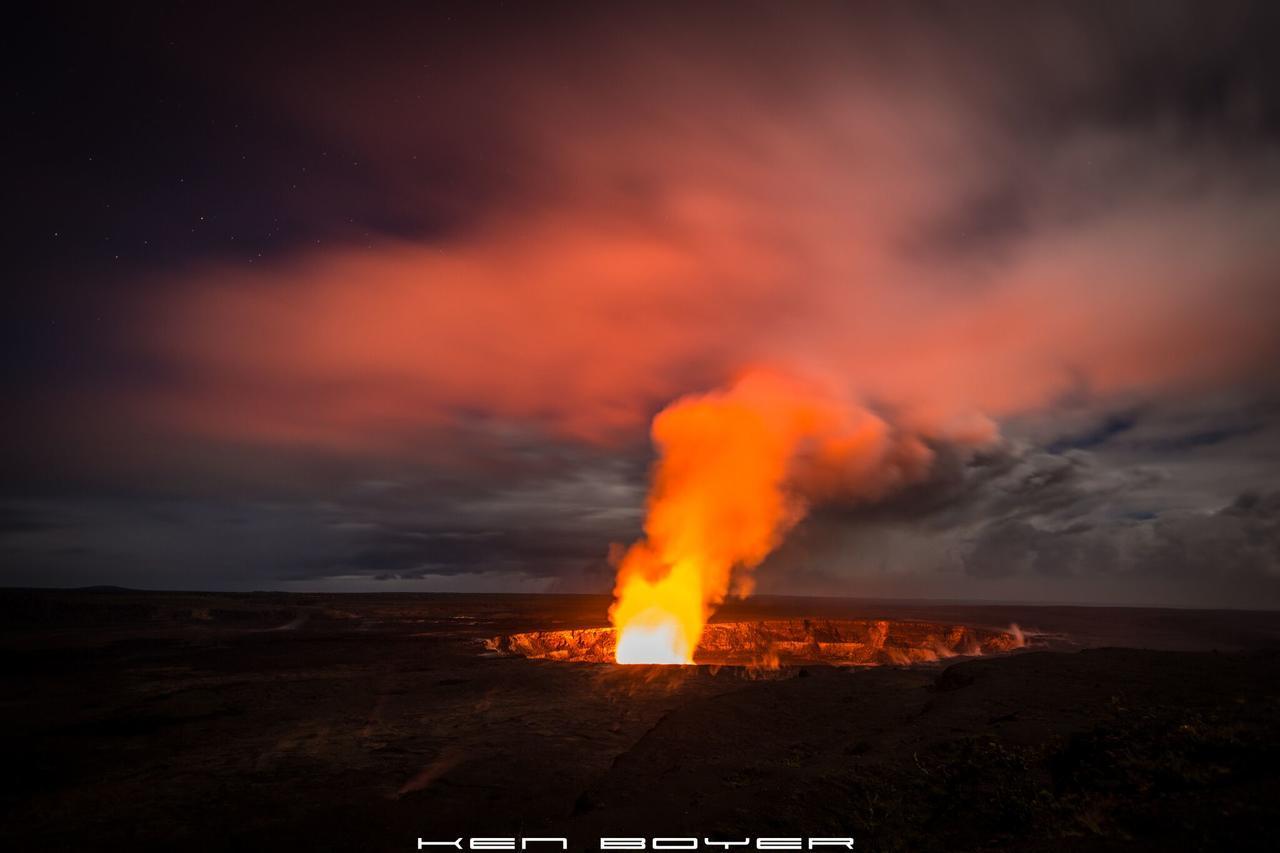 Hale Mauna Loa Upper Level With Shared Hot Tub Volcano Exterior photo